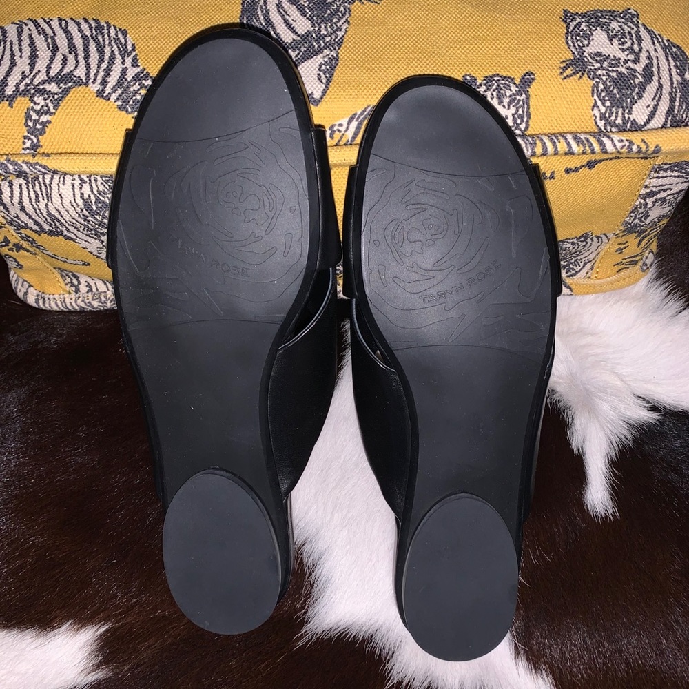 TARYN ROSE 🌹 SANDALS - Picture 8 of 8